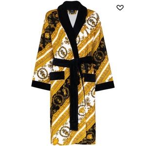 Versace ‘I Heart Baroque’ bathrobe